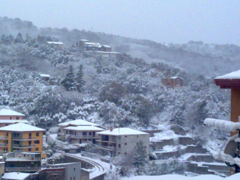 Antico Borgo Appartement Castiglione De Sicilia Buitenkant foto